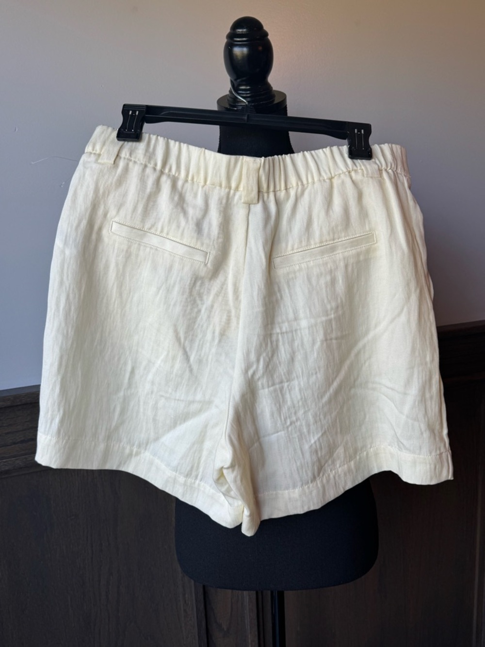 A new day Classic Linen Blend Women's Shorts in Cream nwt 10 - Picture 2 of 5
